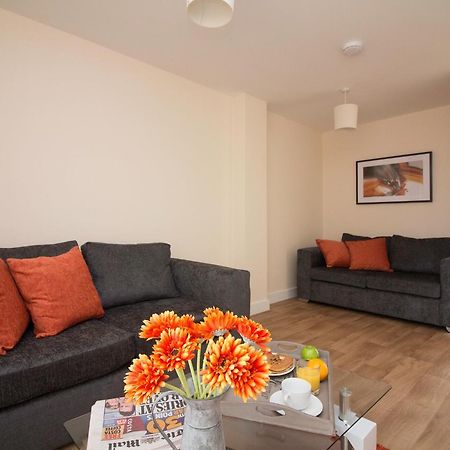 Dpv - Above Bar Street Apartments Southampton Bagian luar foto