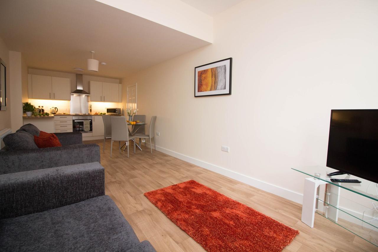 Dpv - Above Bar Street Apartments Southampton Bagian luar foto