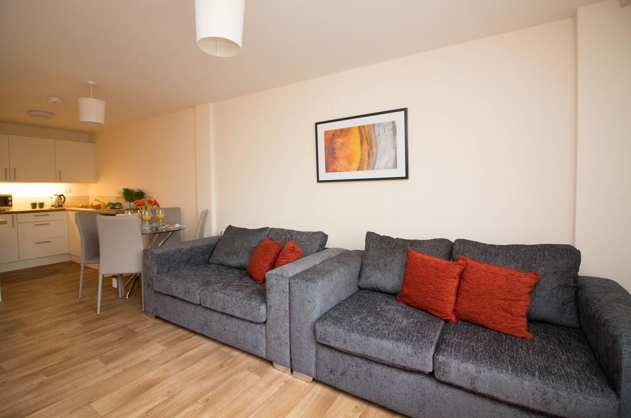 Dpv - Above Bar Street Apartments Southampton Bagian luar foto