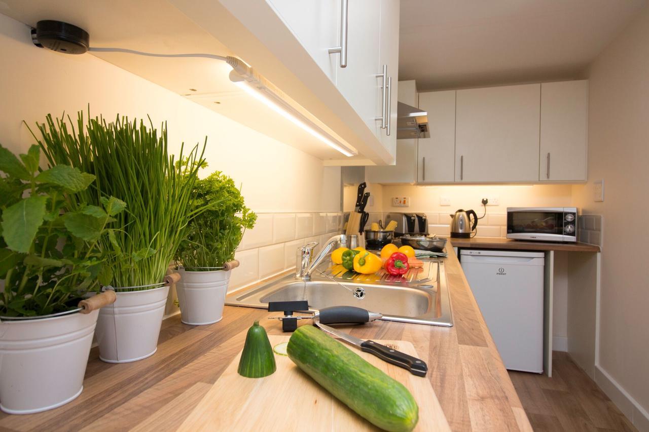 Dpv - Above Bar Street Apartments Southampton Bagian luar foto