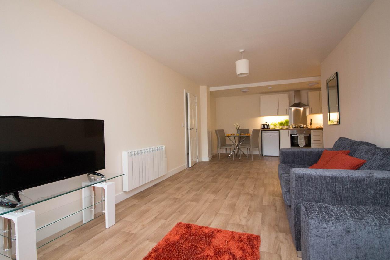 Dpv - Above Bar Street Apartments Southampton Bagian luar foto