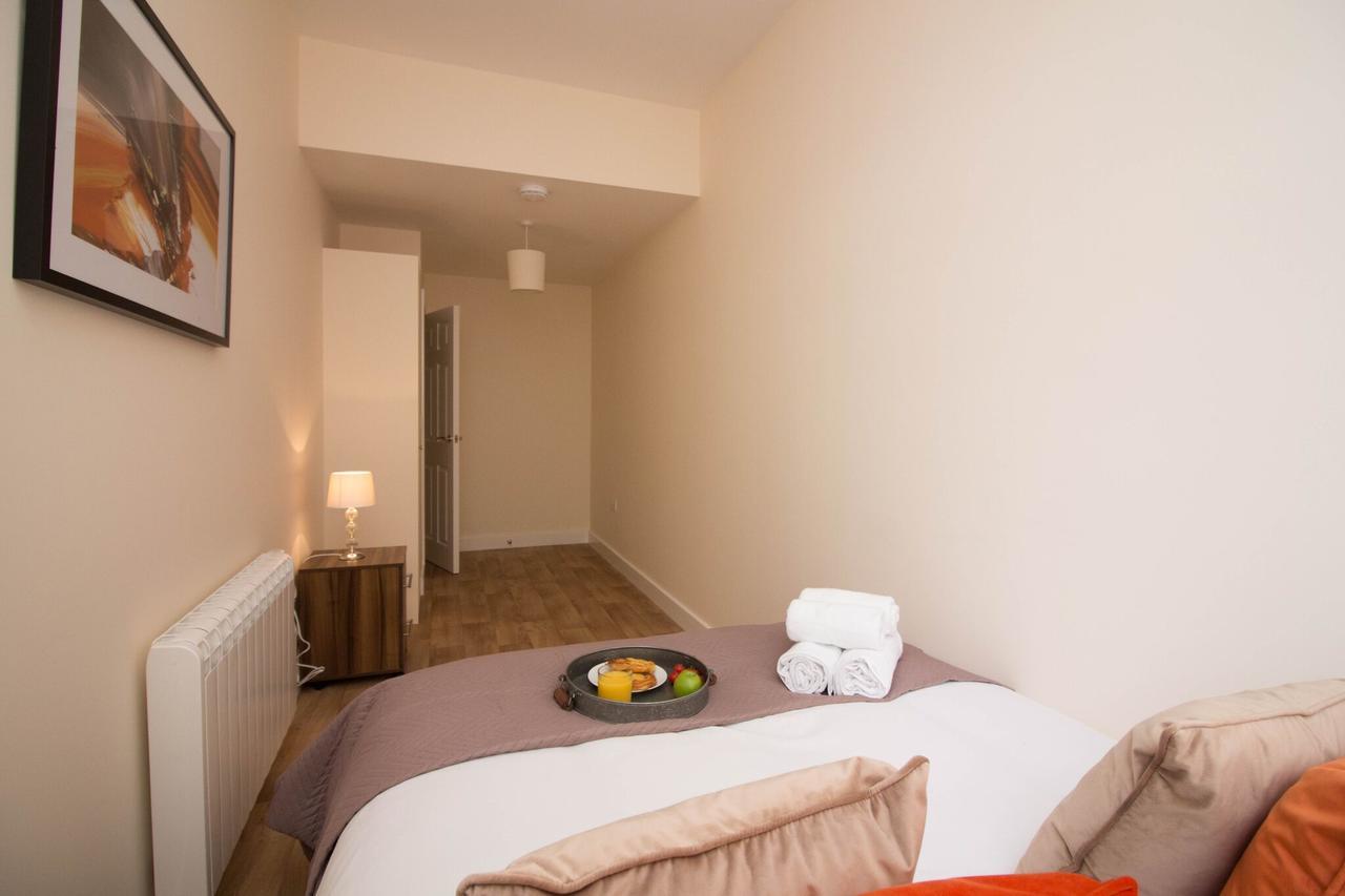Dpv - Above Bar Street Apartments Southampton Bagian luar foto