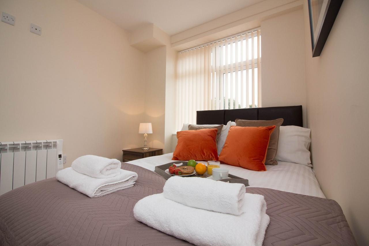 Dpv - Above Bar Street Apartments Southampton Bagian luar foto